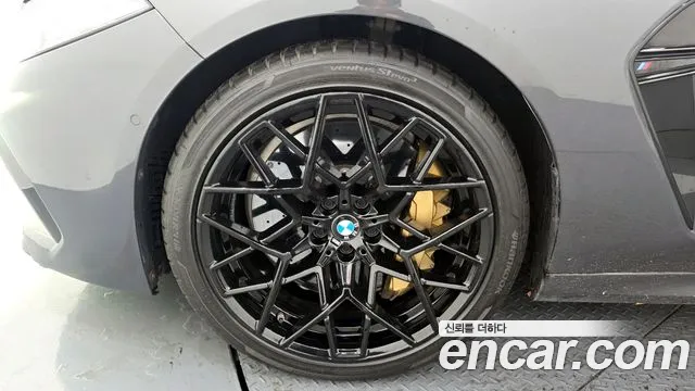 BMW M8 2020 thumb 6