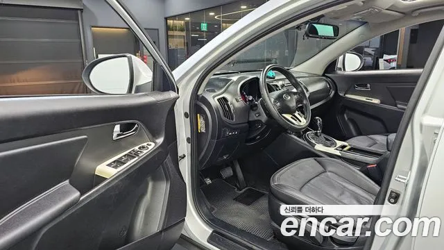 Kia Sportage 2013 thumb 10