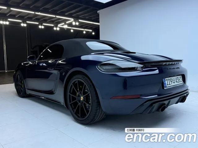 Porsche Boxster 2021 thumb 5