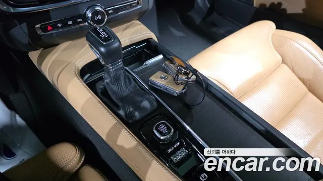 Volvo V90 2019 thumb 11