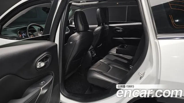 Jeep Grand Cherokee 2021 thumb 3