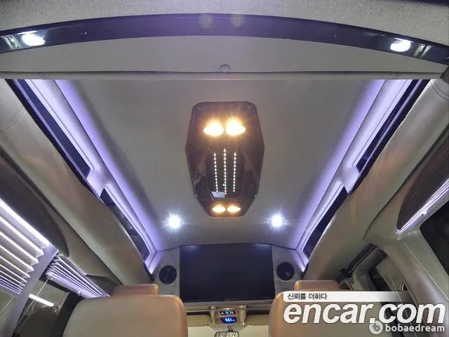 GMC Savana 2022 thumb 4