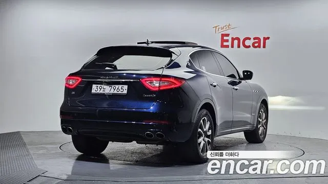 Maserati Levante 2019 thumb 3