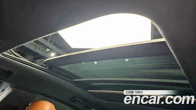 Maserati Levante 2019 thumb 12