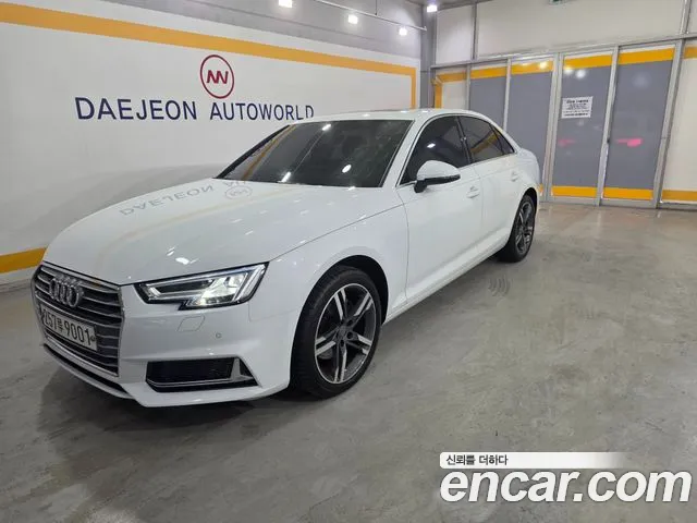 Audi A4 2019 thumb 5