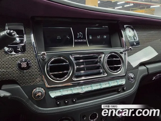 Rolls-Royce Ghost 2020 thumb 10