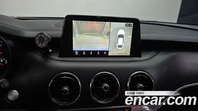 Kia Stinger 2019 thumb 2