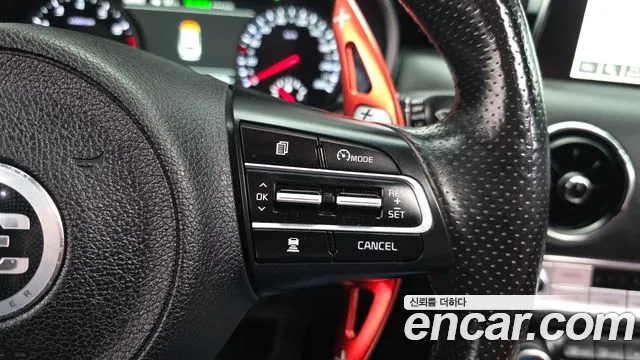 Kia Stinger 2019 thumb 11