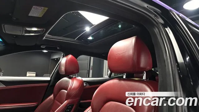 Kia Stinger 2019 thumb 4