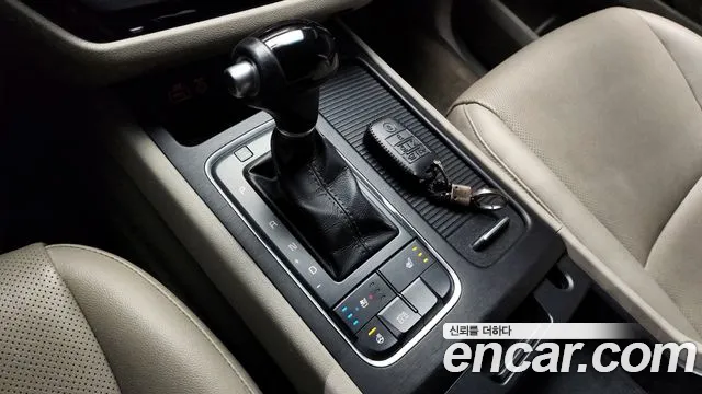 Kia Carnival 2014 thumb 8