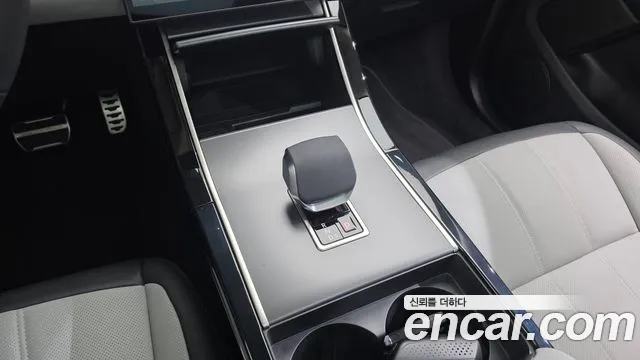 Land Rover Range Rover 2025 thumb 2