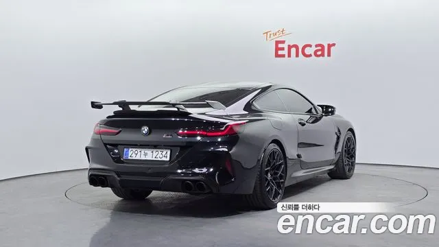 BMW M8 2020 thumb 3