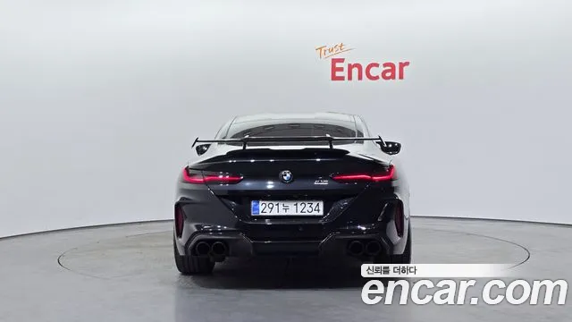 BMW M8 2020 thumb 7