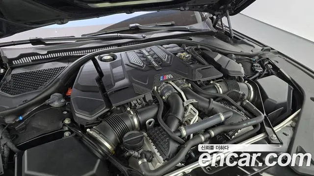 BMW M8 2020 thumb 10