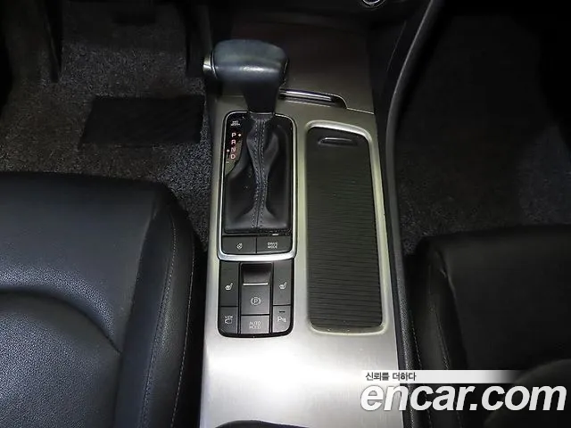 Kia Hybrid 2019 thumb 3