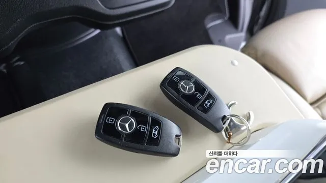 Mercedes-Benz Sprinter 2023 thumb 7
