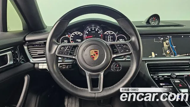 Porsche Panamera 2020 thumb 9