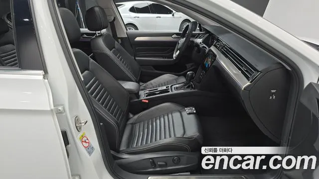 Volkswagen Passat 2022 thumb 5