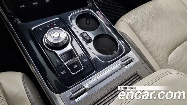 Kia Carnival 2021 thumb 3