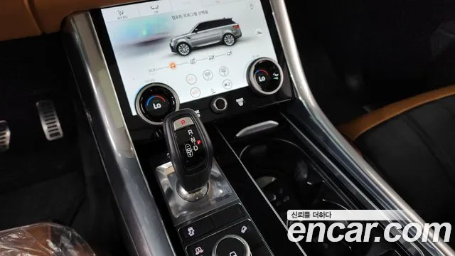 Land Rover Range Rover 2019 thumb 11