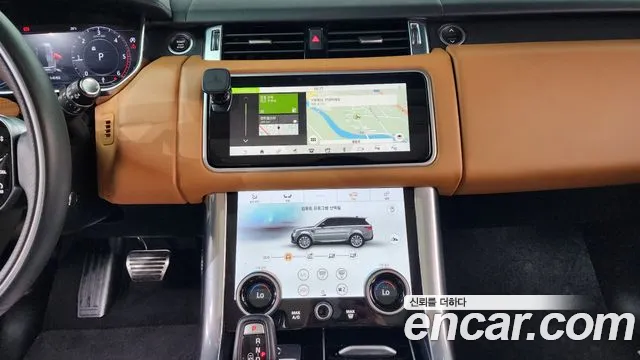 Land Rover Range Rover 2019 thumb 3