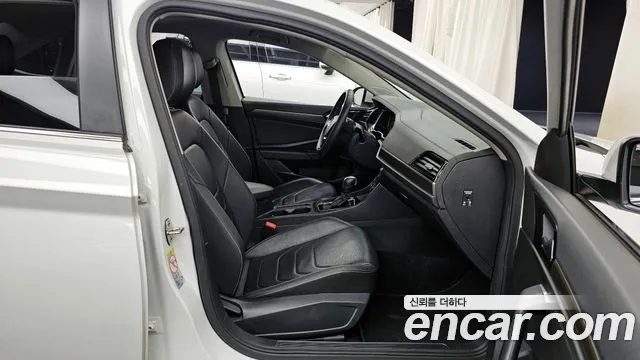 Volkswagen Jetta 2021 thumb 7
