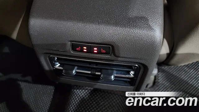 Lincoln Corsair 2020 thumb 3