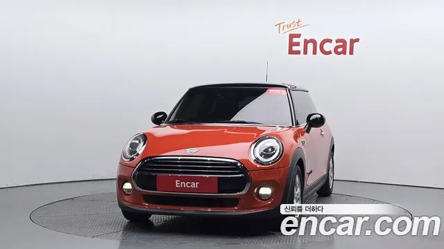 Mini Cooper 2019 thumb 4