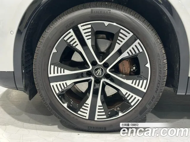 Maserati Grecale 2025 thumb 10