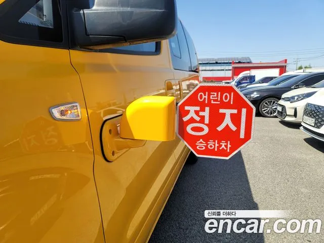 Hyundai Starex 2021 thumb 12