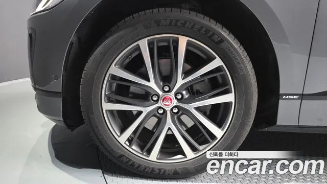Jaguar I-PACE 2019 thumb 7