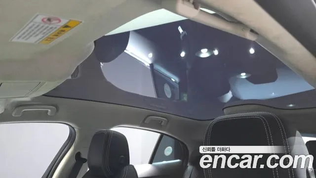 Jaguar I-PACE 2019 thumb 9