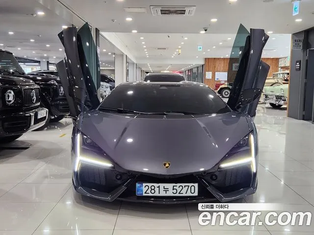 Lamborghini Revuelto 2025 thumb 2