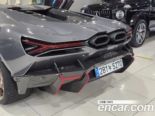 Lamborghini Revuelto 2025 thumb 8
