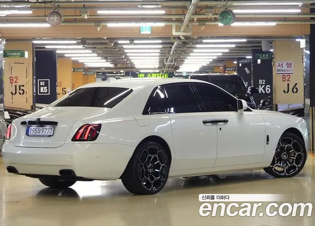 Rolls-Royce Ghost 2025 thumb 7