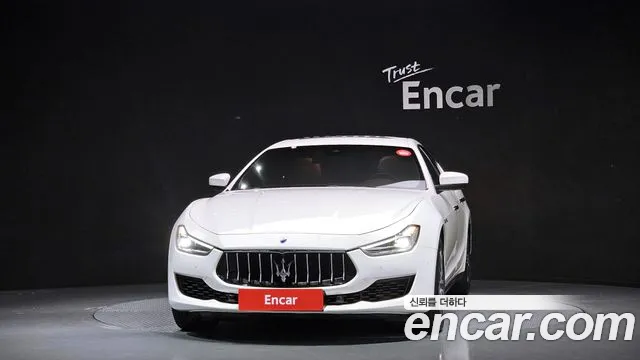 Maserati Ghibli 2020 thumb 10