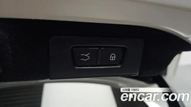 Maserati Ghibli 2020 thumb 9