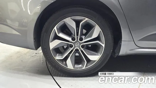 Renault SM6 2019 thumb 3