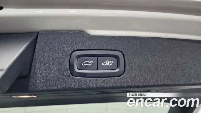 Volvo V60 Cross Country 2021 thumb 7