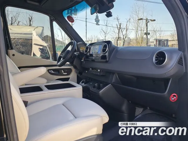 Mercedes-Benz Sprinter 2022 thumb 11