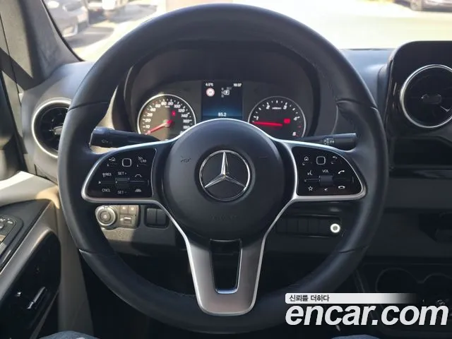 Mercedes-Benz Sprinter 2022 thumb 12
