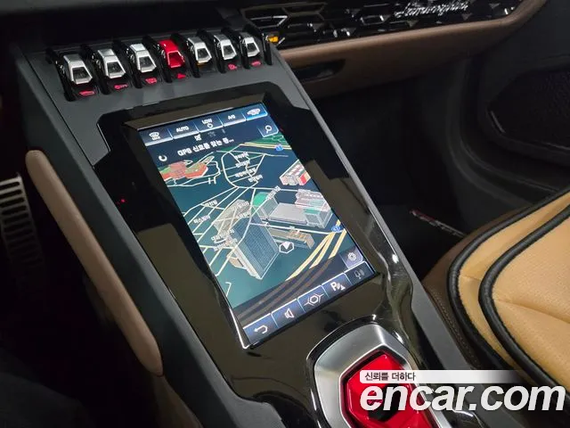 Lamborghini Huracan 2022 thumb 12