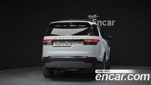 Land Rover Discovery 2019 thumb 7