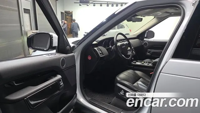 Land Rover Discovery 2019 thumb 11