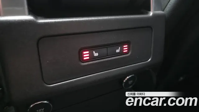 Land Rover Discovery 2019 thumb 5