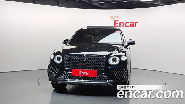 Bentley Bentayga 2025 thumb 6