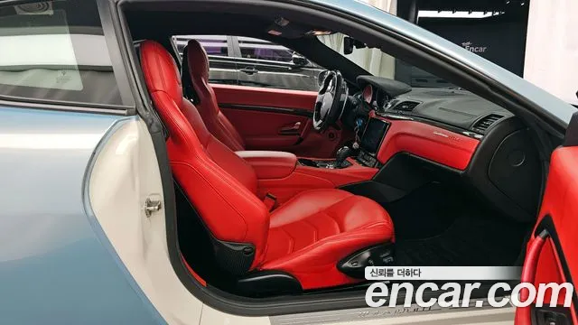 Maserati GranTurismo 2019 thumb 3