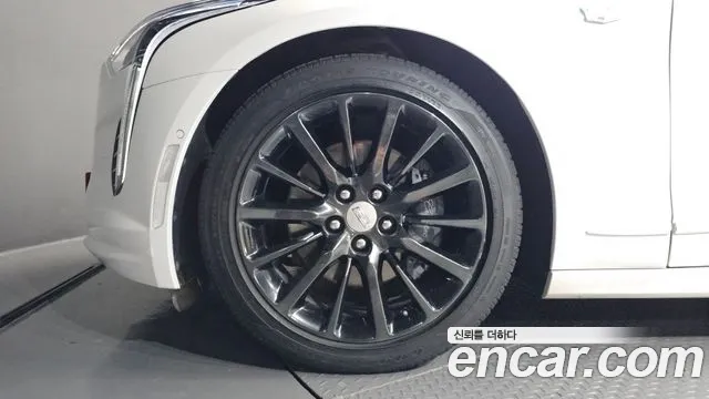 Cadillac CT6 2019 thumb 3