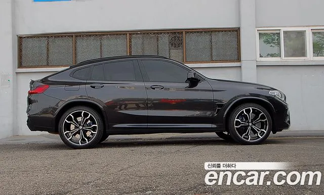 BMW X4 M 2021 thumb 9