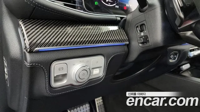 Mercedes-Benz E-Класс 2025 thumb 2
